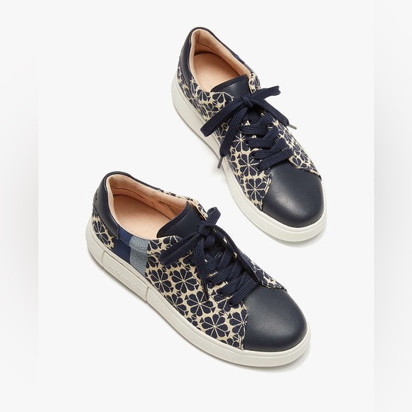 ♥️♠️♥️ Kate Spade Flower Jacquard Keswick Sneakers Navy blue, size 7 ♥️♠️♥️ - Picture 1 of 10